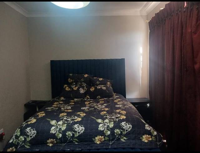 2 BEDROOM APARTMENT FOR SALE IN WEST TURFFONTEIN